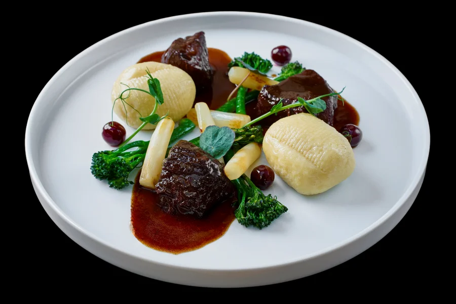 Kančí plec na višních