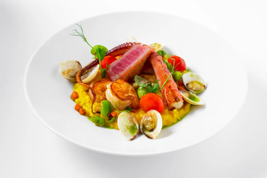 Mořské plody s šafránovým risottem