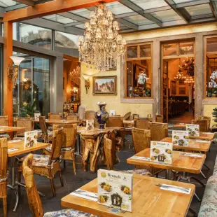 interier-03_deer-restaurant